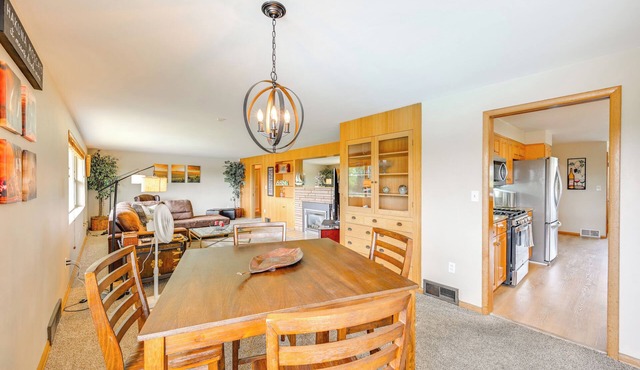 Family-Friendly Yakima Escape w/Yard & Pool!