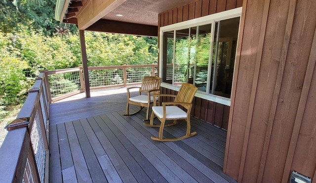 Fantastic Mountain House Near Great Skiing and Hiking in Deming