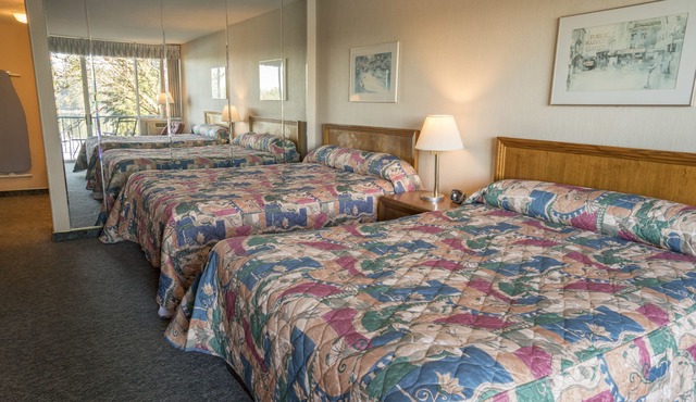 Flagship Inn