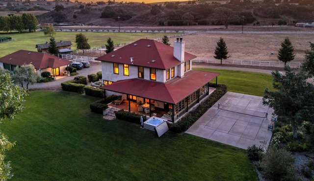 Foxen Canyon Retreat - Pickelball and Wine Country