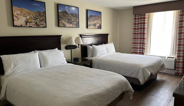 Friendly Room Stay Close to Tanger Mall + Harvey House – Great Location!