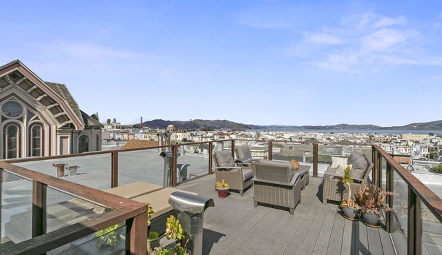 Garden Apartment in Cow Hollow/Marina District with rooftop deck!