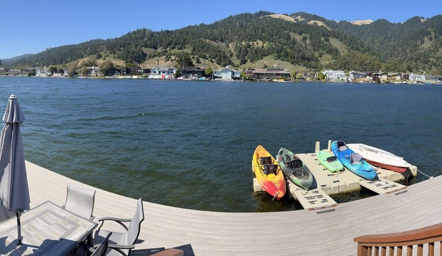 GATED SEADRIFT LAGOON HOME WITH ALL THE TOYZ! 2BR/2BA 4/BEDS SLEEPS 8 PETS YES!