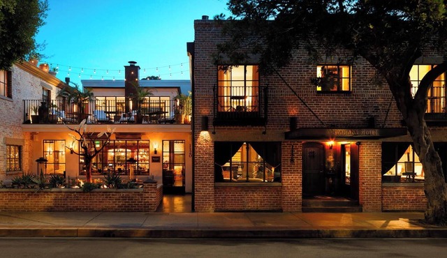 Granada Hotel & Bistro