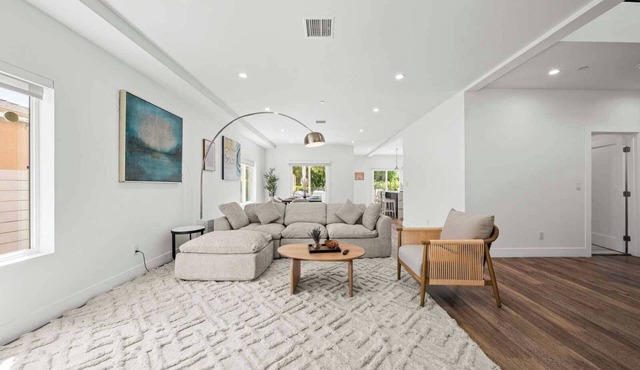 Harbor View Haven on Bandini St #42558