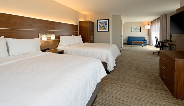 Holiday Inn Express Hotel & Suites Fresno South by IHG