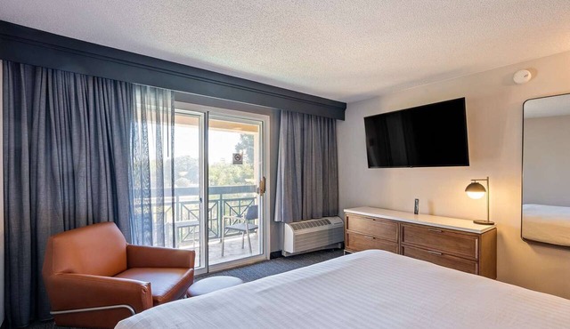 Ideal Mix of Comfort and Value! Outdoor Pool, Pet-friendly, Free Parking!
