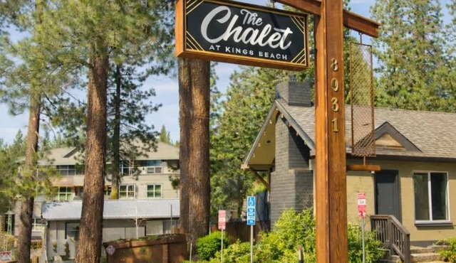 Inviting hotel with lakeview, golf, skiing, WiFi, & Netflix