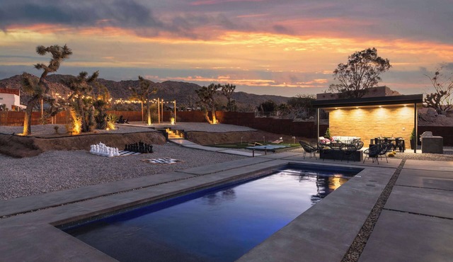 JT Luxe: Pool-Spa/Lighted Pickleball/Sauna/Dome