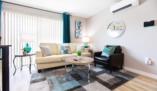 King Bed| Full Kitchen |55"TVs|Fast Wi-Fi | |W/D