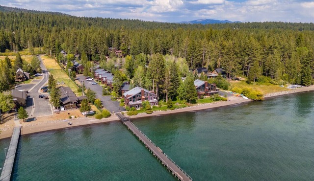 Lakefront Complex Townhouse - St. Francis #38
