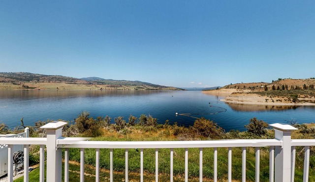 Lakefront Home with Incredible Water Views in Davenport