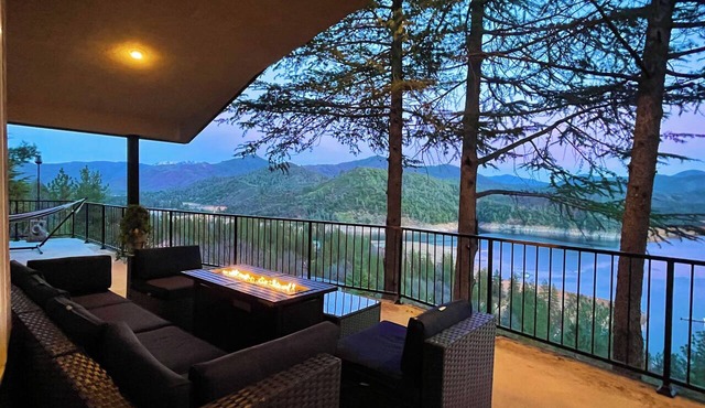 Lakeview 7BR Two Houses w/Game Rooms, Stunning Views - Perfect for Families!
