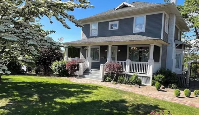 Large, spacious home centrally located that is both family and pet friendly.