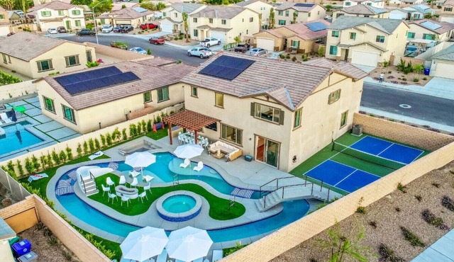 Lazy River Pool+Spa+Pickleball+Game Room+BBQ+Golf
