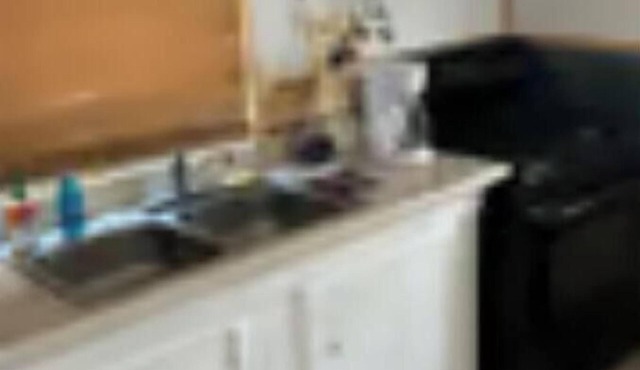 Lodging 2, Cabin 2: 2 twins, kitchen with necessities and hot water