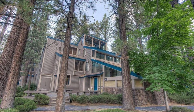 Lucky Lady 404 by Lake Tahoe Accommodations