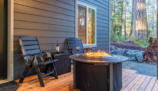 Lux Chalet with Air Hockey, Hot Tub, & Fire Place