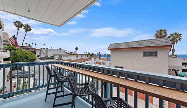 Lux Oceanview SemiADA Condo with Bikes and Pets OK