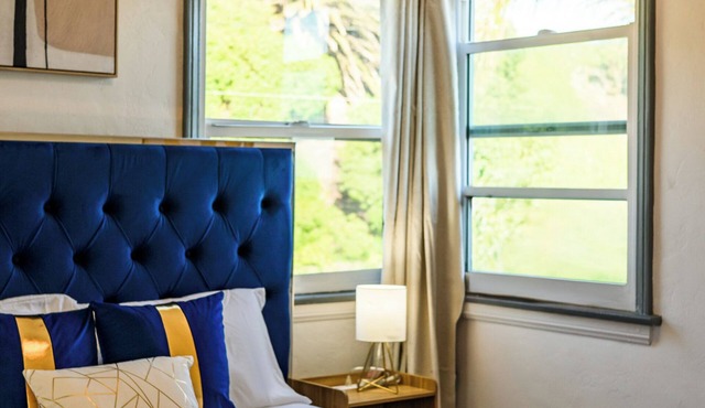 Luxury 1BR Beachside Gem Walk to Beach + Ocean Views