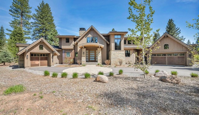 Luxury Carson Range Chateau | Private Hot Tub, Golf & Club Amenities