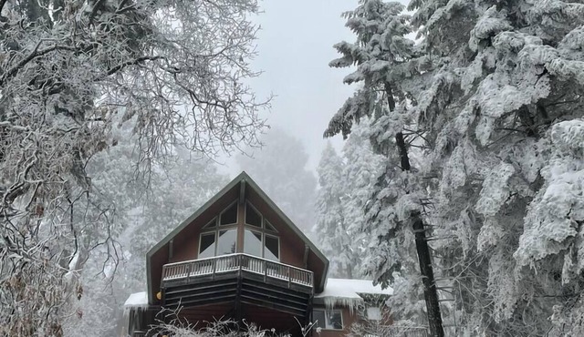 Luxury Home (Giant Sequoias, Waterfalls, Hiking)