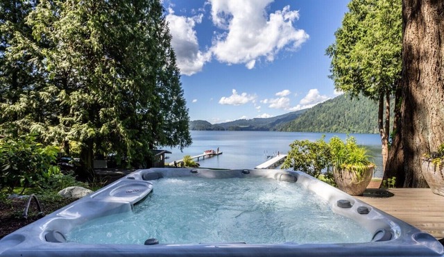 Luxury Lakefront Gathering Place with Private Dock
