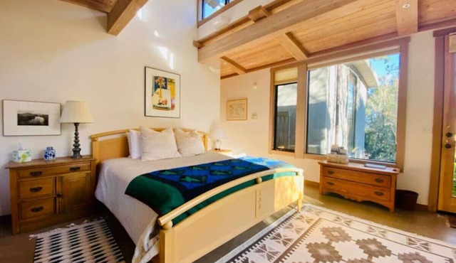Maple Cottage - peaceful and elegant