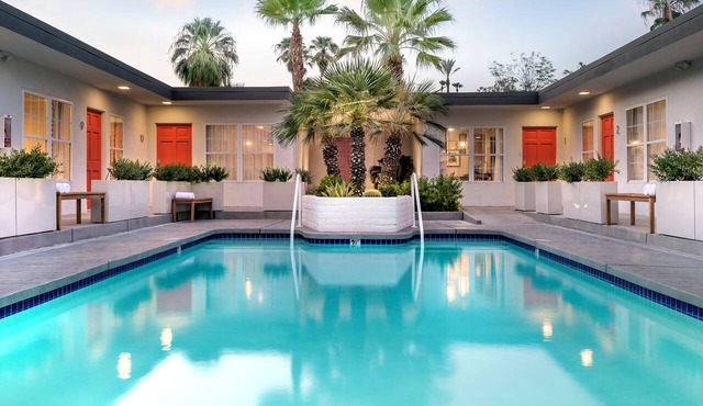 Mid-Century 2BR + Poolside Patio | Old Las Palmas | The Weekend