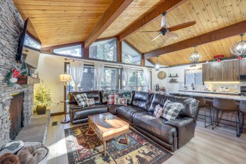 Modern Lake Arrowhead Retreat: 3 Mi to Village