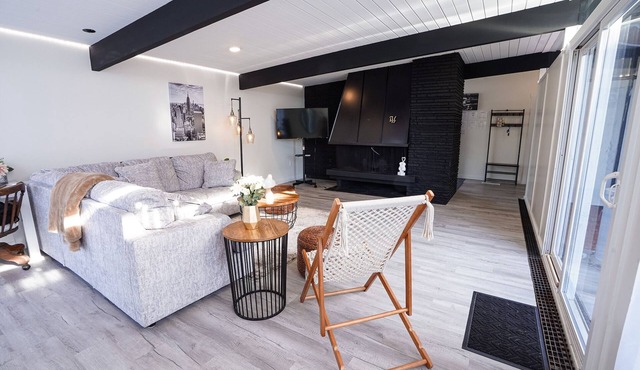 Modern Retro Haven near Downtown Sedro Woolley
