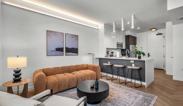 Modern Stylish Gillis House with Pool