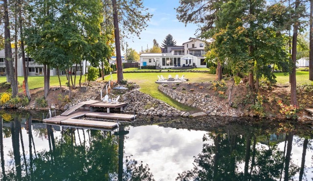 Modern WATERFRONT w/Private Dock+ Fire Pit+ BBQ+ King Bed