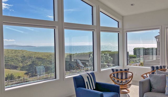 Moonrise Kingdom - Light warm home, spanning views to the south & Tomales Pt.