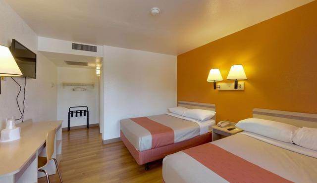 Motel 6 Weed - Mount Shasta