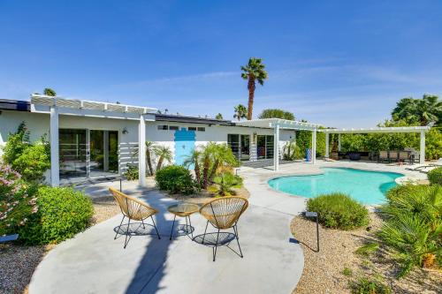 Mtn Views & Outdoor Oasis: Palm Springs Getaway