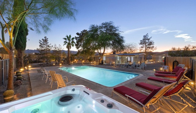 Mystic Views - Pool, Hot Tub, Game Room, Fire Pit and Desert Views
