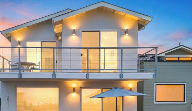 Oceanfront Harbor House