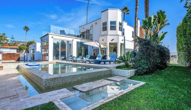 Oceanview Oasis w/3 Pools & Theater