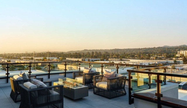 One Adrian 1BR Condo with Resort-style pool