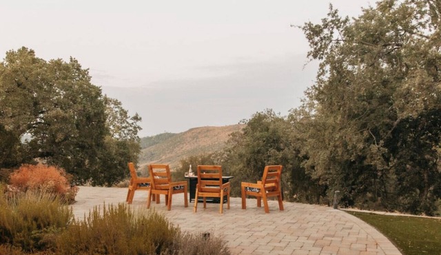 Panoramic Lookout *Sierra Serenity* BBQ by CasaOso