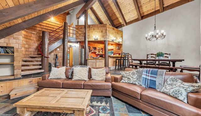 Peaceful Getaway | Pet-Friendly w/Hot Tub & Grill