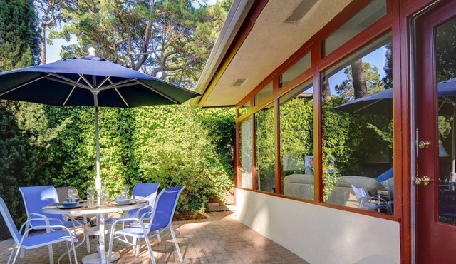 Peaceful Retreat - Carmel House - Lovely and Private