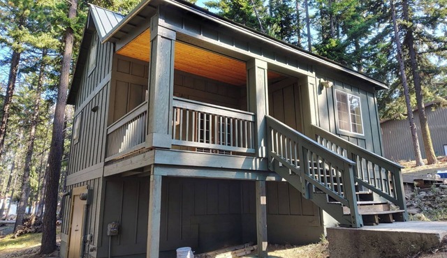 Perfect 3-bedroom cabin in quaint Cle Elum for your getaway