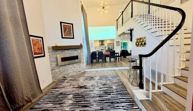 Perfect 4-bedroom house with AC & High ceilings for the Summer
