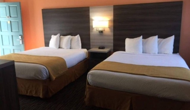 PERFECT LOCATION 2QUEEN BED@HEART OF MONTEREY