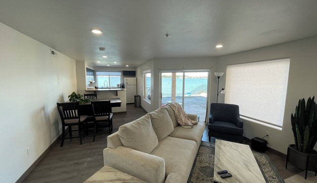 Prime Lakefront on Moses Lake