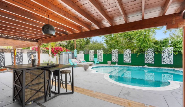 Private Pool and Dog Friendly Near Universal Studios