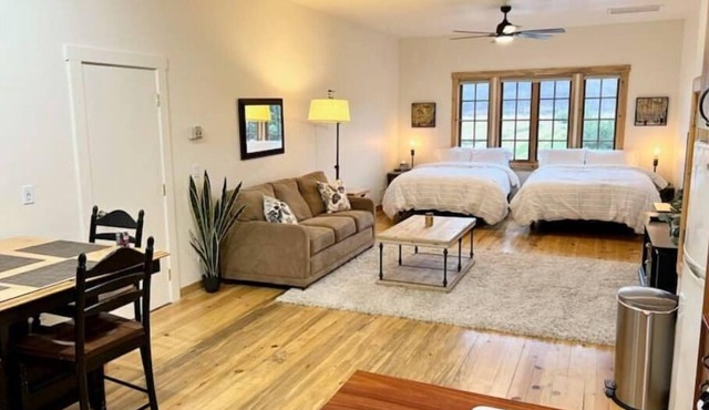 Ranch Loft - Quiet Views - Hot Spring & Swimming