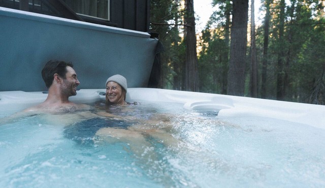 Rare Stay Inside Yosemite NP: Luxury Cabin with Hot Tub, A/C, Wi-Fi